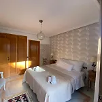 Unique Penthouse 3 Minutes From The *