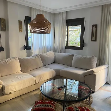 Unique Penthouse 3 Minutes From The 马尔韦利亚