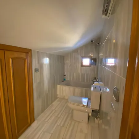 Unique Penthouse 3 Minutes From The Апартаменти *