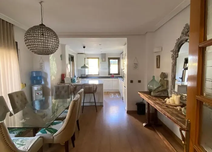 Unique Penthouse 3 Minutes From The Apartment