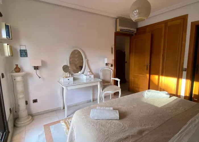 Unique Penthouse 3 Minutes From The *