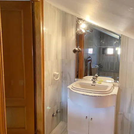 Unique Penthouse 3 Minutes From The